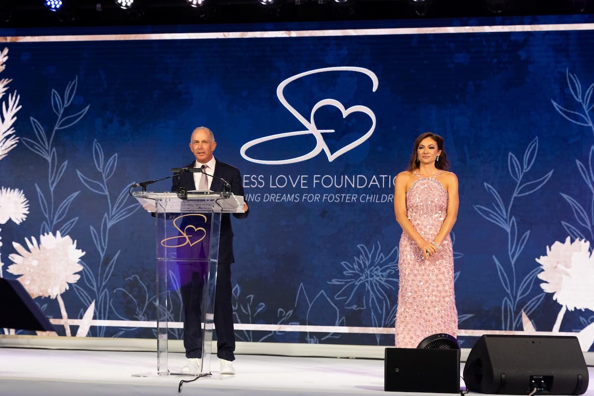 selfless-love-foundation-sixth-annual-gala-ed-and-ashley-brown-the-breakers